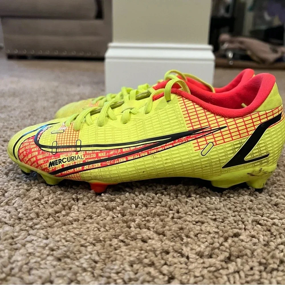 Nike Jr. Mercurial Vapor 14 Academy FG/MG, Size 3.5Y